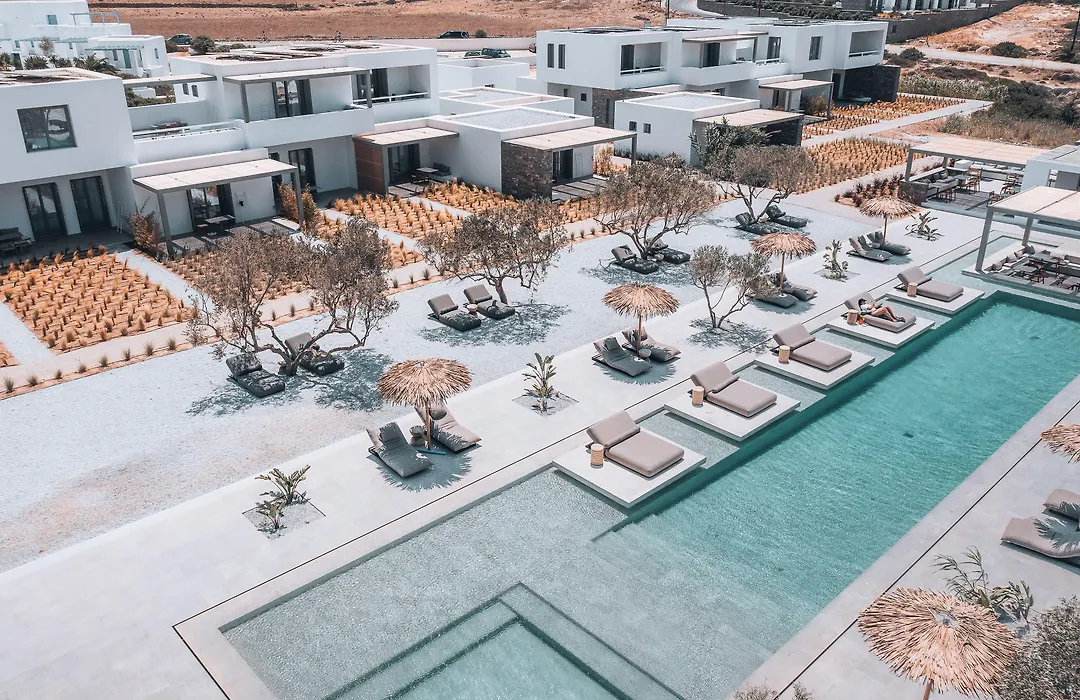 Cove Paros-1